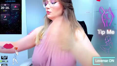 evelyne_rose online show from March 8, 6:28 am