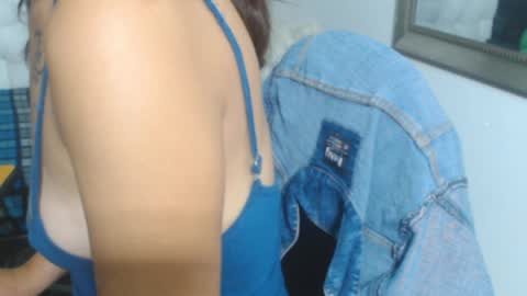 Evelyne online show from March 30, 3:17 am