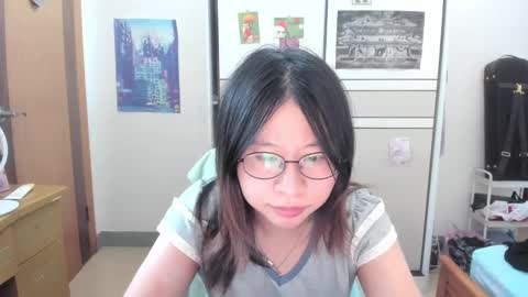 Snapshot of everhigh chatting on September 10, 9:21 am Coco online show from September 10, 9:21 am