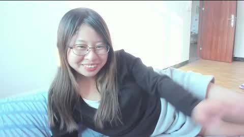 Snapshot of everhigh chatting on January 1, 8:13 am Coco online show from January 1, 8:13 am