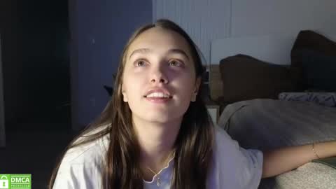 Snapshot of evi_woow chatting on September 23, 7:31 pm evi_woow online show from September 23, 7:31 pm