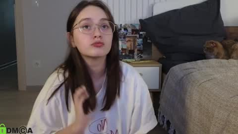 Snapshot of evi_woow chatting on January 27, 4:43 pm evi_woow online show from January 27, 4:43 pm