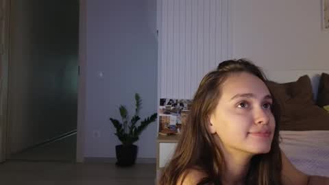 Snapshot of evi_woow chatting on September 15, 9:27 pm evi_woow online show from September 15, 9:27 pm