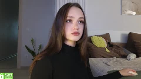 Snapshot of evi_woow chatting on October 13, 7:05 pm evi_woow online show from October 13, 7:05 pm