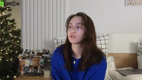 Snapshot of evi_woow chatting on January 8, 12:49 am evi_woow online show from January 8, 12:49 am