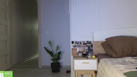 Snapshot of evi_woow chatting on October 17, 9:41 pm evi_woow online show from October 17, 9:41 pm