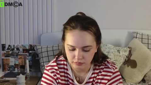 Snapshot of evi_woow chatting on December 29, 10:36 pm evi_woow online show from December 29, 10:36 pm