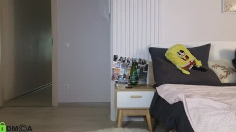 Snapshot of evi_woow chatting on February 7, 8:10 pm evi_woow online show from February 7, 8:10 pm