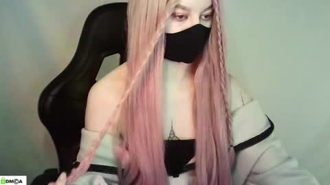 Renesme White Im here from Monday to Friday online show from May 26, 2:39 am
