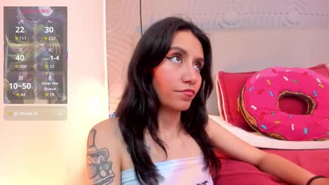 eviegothel_ online show from November 20, 9:01 pm