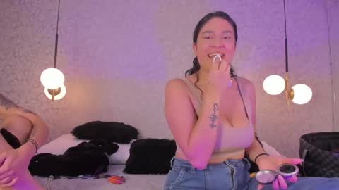 EVOLETTE ANGELS online show from November 20, 6:27 pm