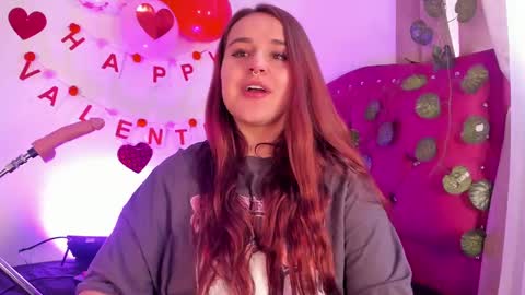 Snapshot of evy_orange1 chatting on January 31, 5:32 pm EVY online show from January 31, 5:32 pm