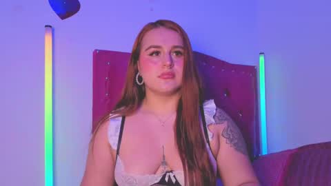 Snapshot of evy_orange1 chatting on October 17, 2:15 am EVY online show from October 17, 2:15 am