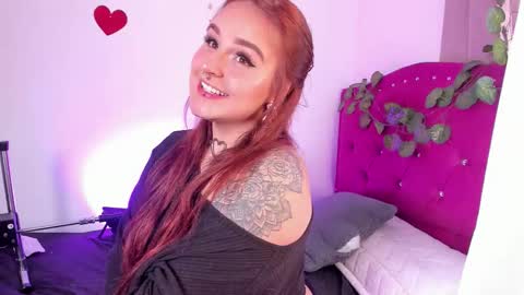 Snapshot of evy_orange1 chatting on October 4, 2:09 am EVY online show from October 4, 2:09 am