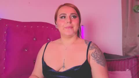 Snapshot of evy_orange1 chatting on October 5, 9:50 am EVY online show from October 5, 9:50 am