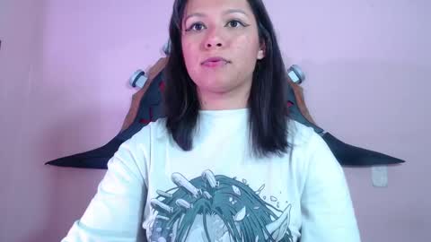 Im Evy online show from November 4, 2:18 pm