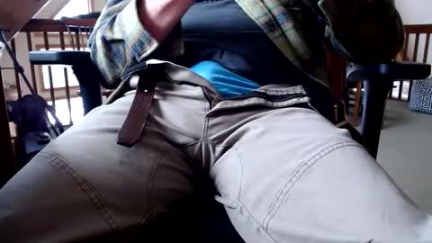 exdotcom online show from February 8, 6:22 pm