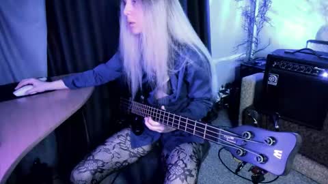 my real name is Irene but Exo is oke too  online show from September 26, 1:02 am