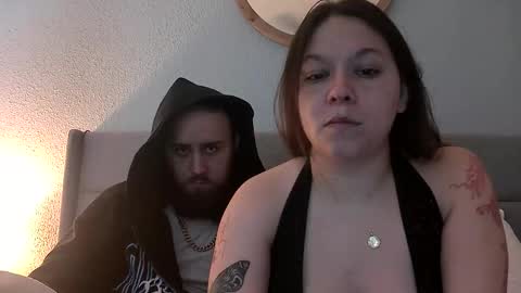 James  Sasha online show from April 23, 2:08 pm