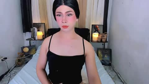 expensive_elise online show from June 7, 3:50 pm
