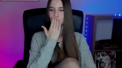 Maya online show from October 16, 7:08 am