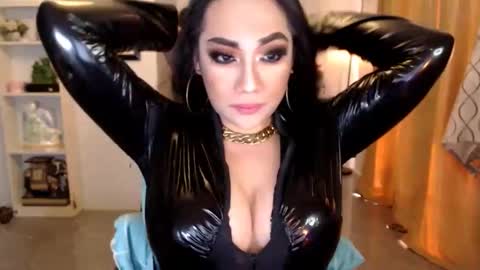 Eunice online show from February 5, 1:53 am