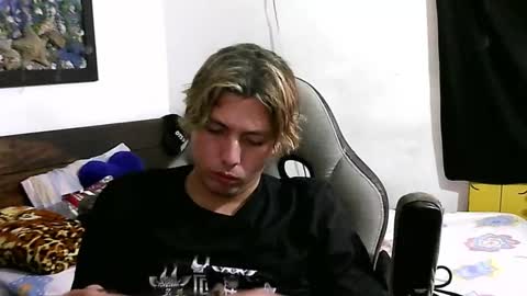 eyesgreenman online show from September 30, 5:45 pm