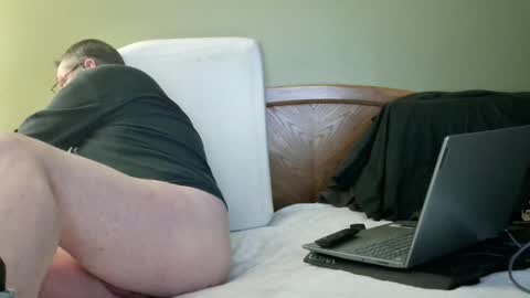 Eyeswideshut63 online show from January 31, 2:28 pm