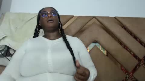 eyshaexotii online show from March 24, 12:49 am