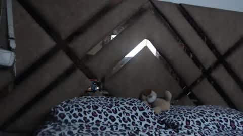 eyshaexotii online show from March 18, 12:16 am