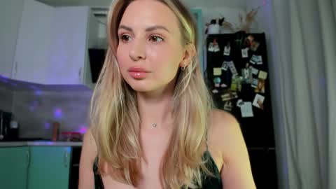  if you dont have fansly account yet use this link to registration    online show from December 27, 1:50 pm