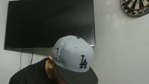 Snapshot of faded805 chatting on March 10, 9:12 am Mark online show from March 10, 9:12 am