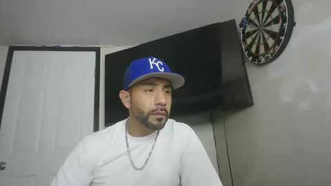 Snapshot of faded805 chatting on October 16, 8:14 am Mark online show from October 16, 8:14 am