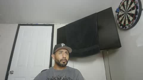 Snapshot of faded805 chatting on October 22, 7:04 pm Mark online show from October 22, 7:04 pm