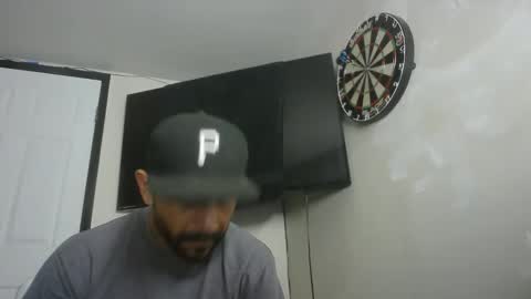 Snapshot of faded805 chatting on October 24, 1:01 pm Mark online show from October 24, 1:01 pm