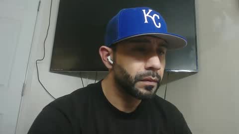 Snapshot of faded805 chatting on December 27, 6:03 am Mark online show from December 27, 6:03 am