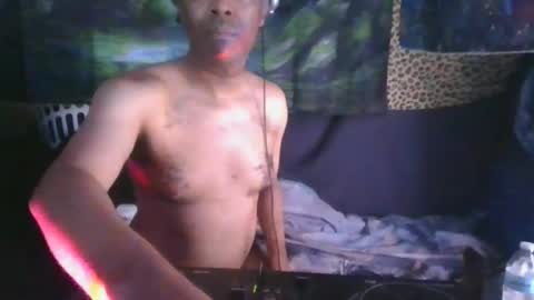 fadeyisteven32 online show from July 20, 6:20 pm