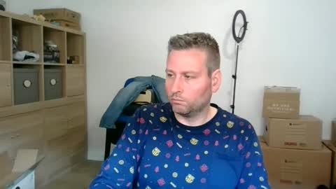 faer_087 online show from May 11, 8:32 am
