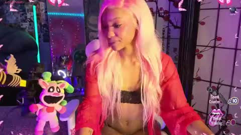 Fae and Cheta online show from August 4, 10:22 am
