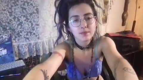 Snapshot of faexoxoxo chatting on January 15, 9:45 am Fae online show from January 15, 9:45 am