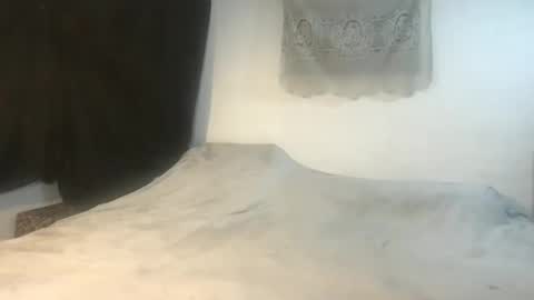 Snapshot of faexoxoxo chatting on October 28, 7:09 am Fae online show from October 28, 7:09 am