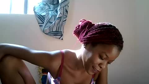 faizah_ online show from July 28, 12:48 pm