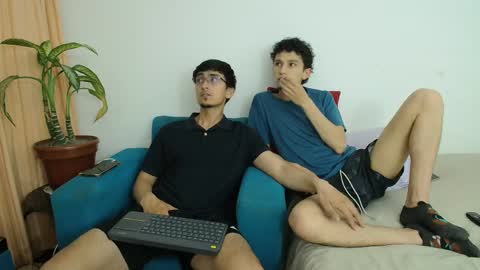 FallGays online show from April 3, 2:18 am