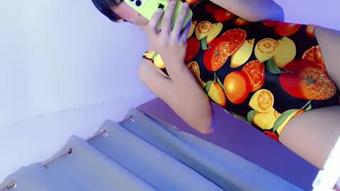 Ivy Lauren online show from March 8, 10:22 am