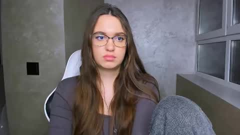 Snapshot of fancy_bunny chatting on February 25, 2:37 pm fancy bunny online show from February 25, 2:37 pm