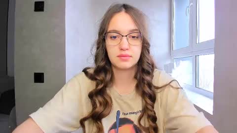 Snapshot of fancy_bunny chatting on February 17, 6:42 am fancy bunny online show from February 17, 6:42 am