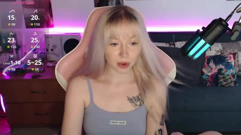 Lisa online show from April 11, 9:35 am