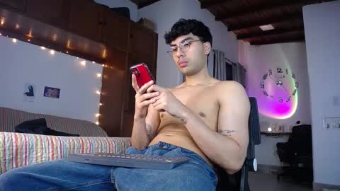 farid_24 online show from March 23, 3:22 am