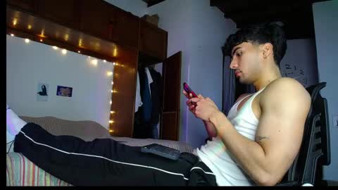 farid_24 online show from May 27, 4:09 am