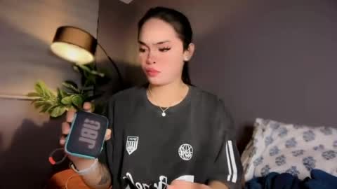 farrahmoanx online show from July 13, 7:39 pm